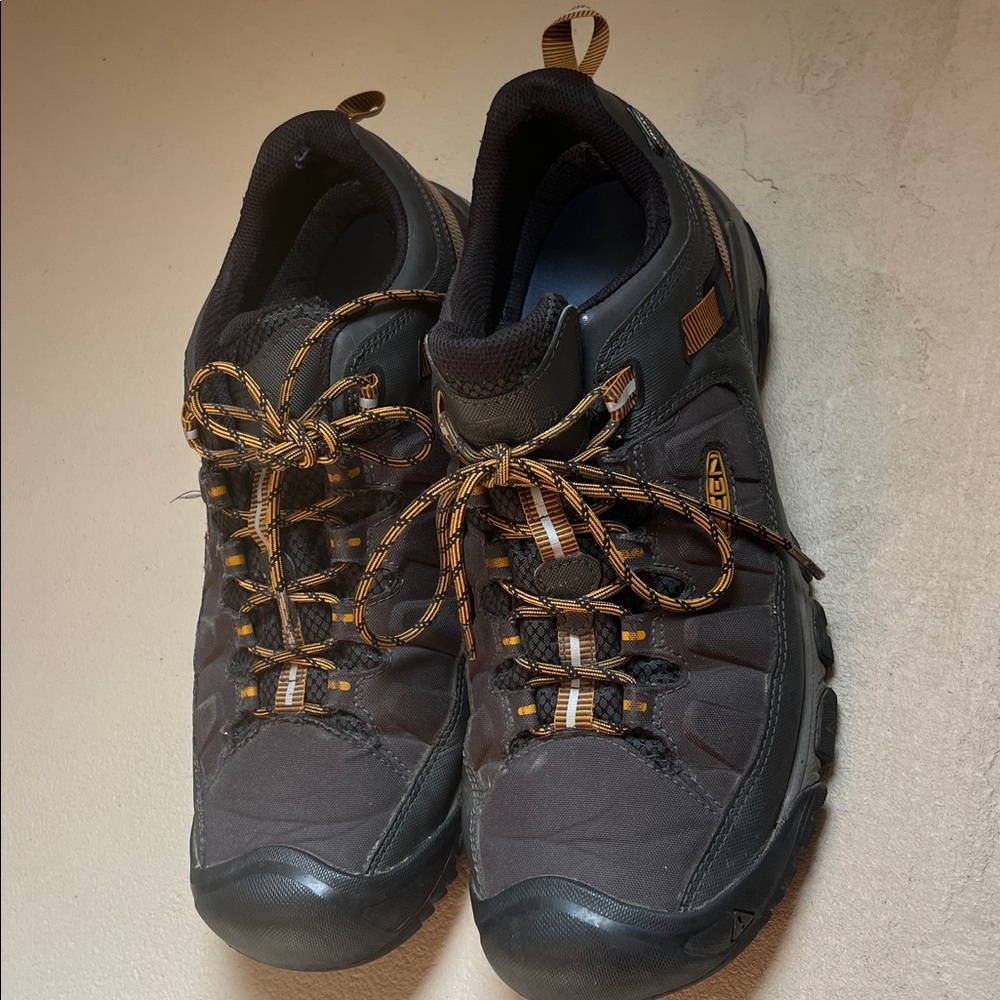 Keen Men's TARGHEE lll waterproof Hiking Shoe size13